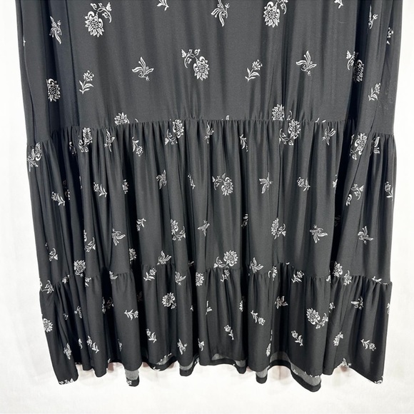 Catherines Womens Dark Floral Tiered Fairy Grunge
Whimsigoth Maxi Skirt Size 1X - Picture 3 of 8